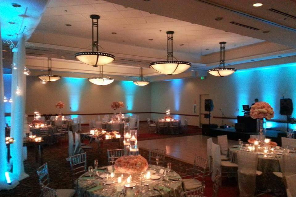 Blue reception uplighting