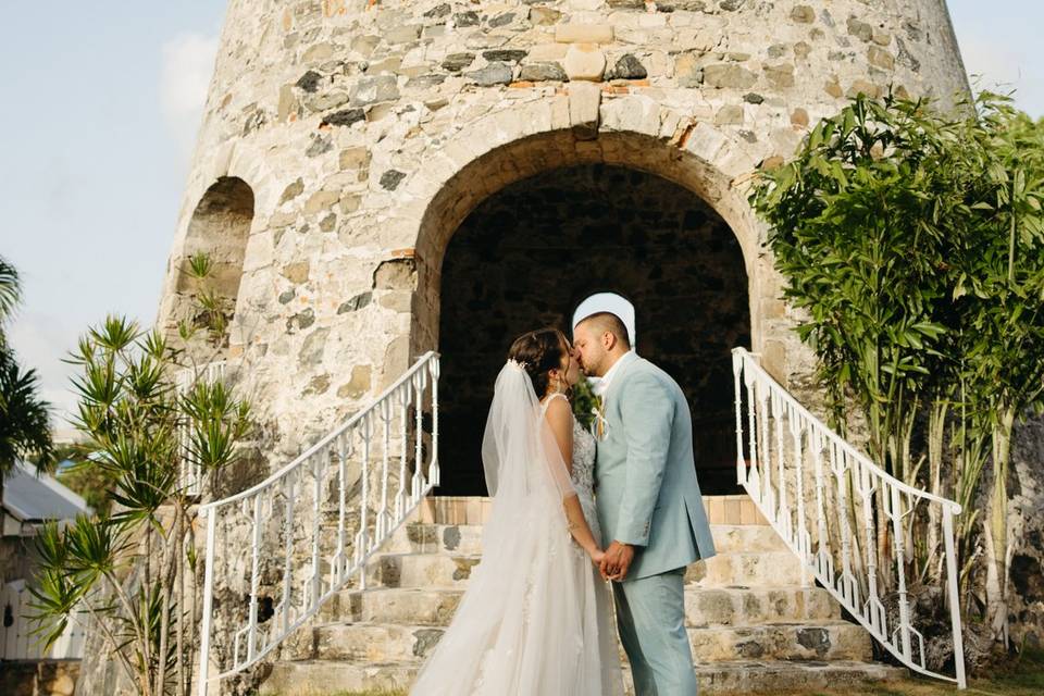 Wedding Kiss Sugar Mill