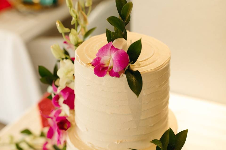 Beautiful Beach Wedding Cake