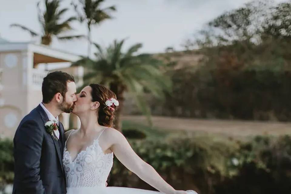 The Buccaneer Beach Wedding