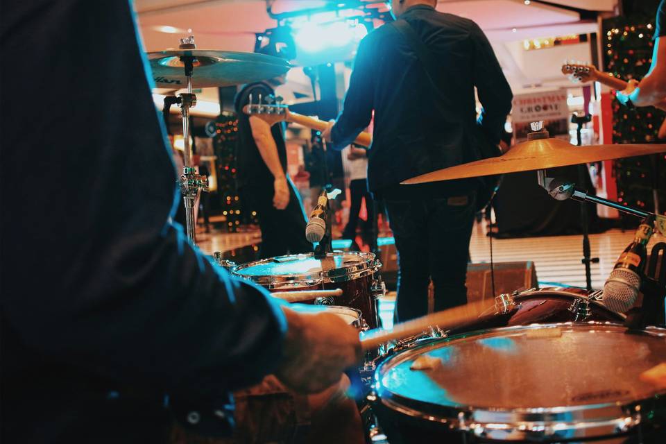 Drumming up the cake