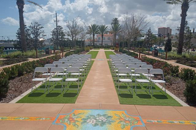 White wedding chairs at the ne