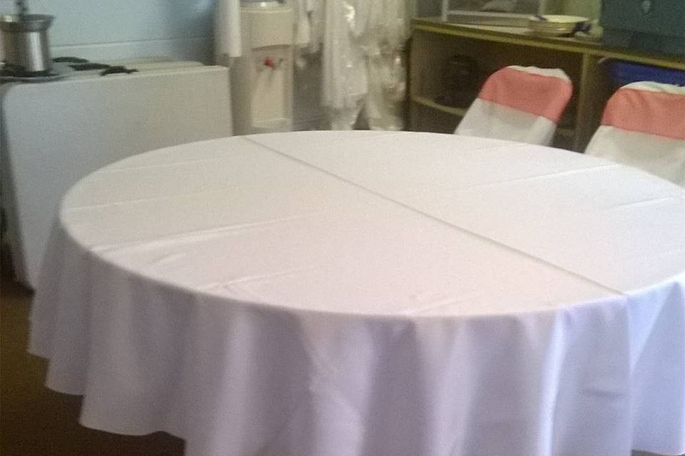 White 90' Tablecloth