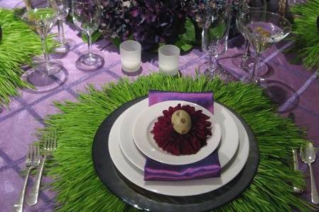Easter Table in Purple, Lavender and Green