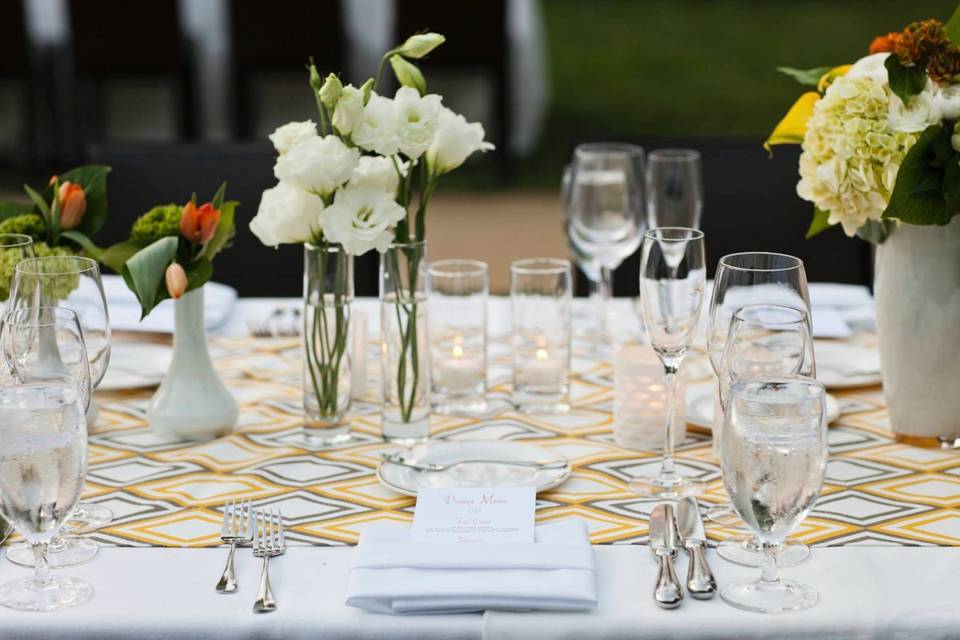 T E Couture Linens & Tabletop