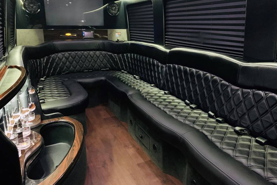 Mercedes Sprinter Limo