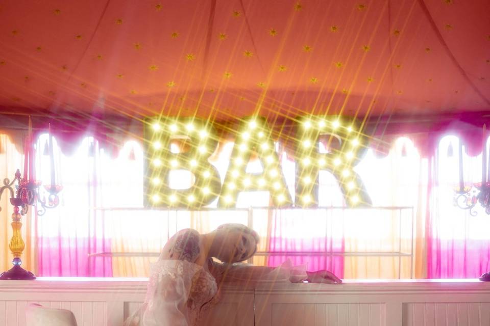 Pomp Bar