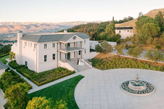 Willow Heights Mansion