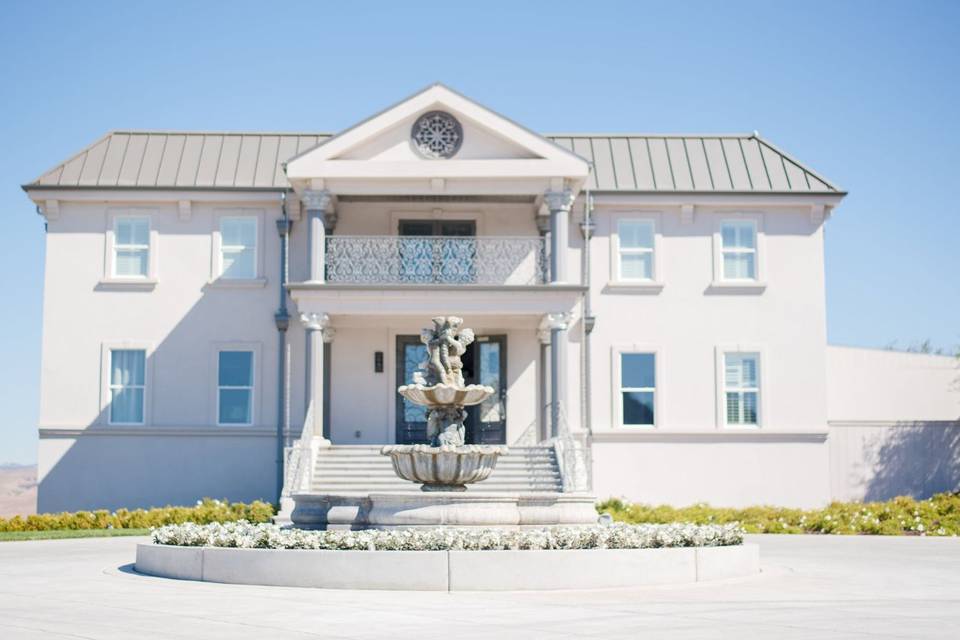Willow Heights Mansion