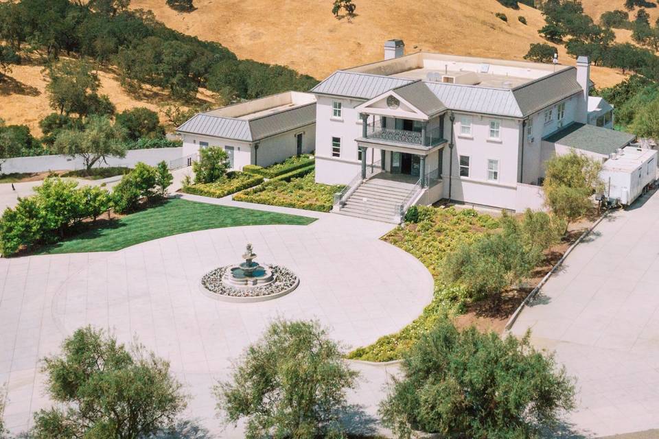 Willow Heights Mansion