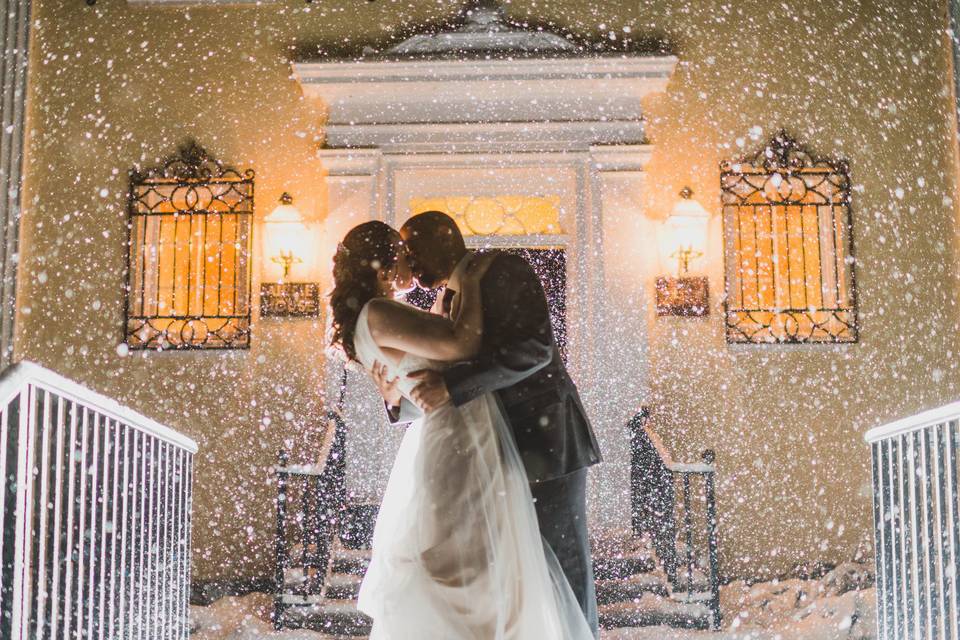 Kiss in the snow