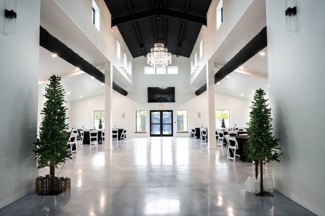 Luna's Wedding & Event Center