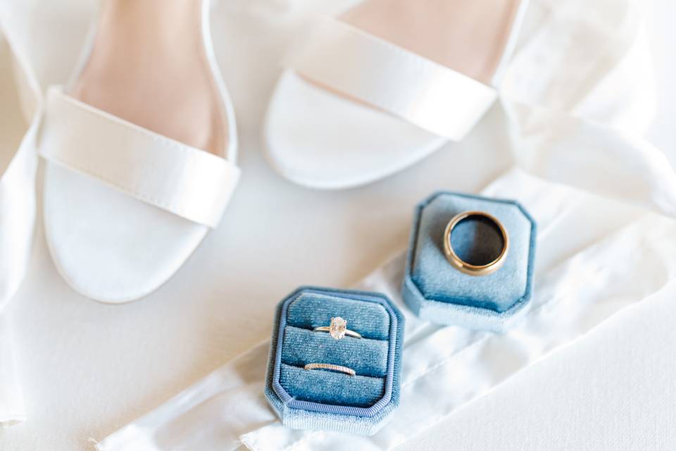 Flatlay Details