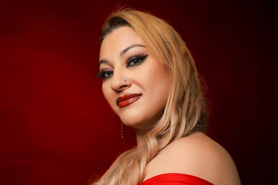 Mother of the bride makeup