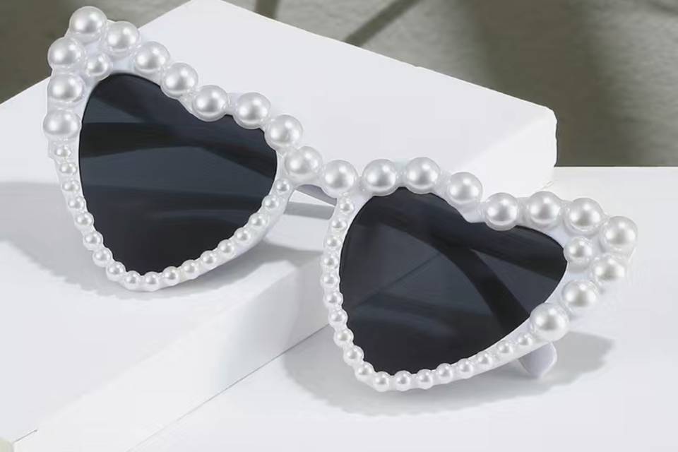 Wedding sunnies