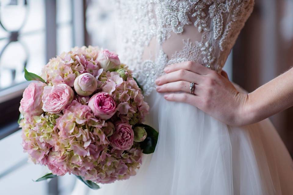 Bride holding her bouquet