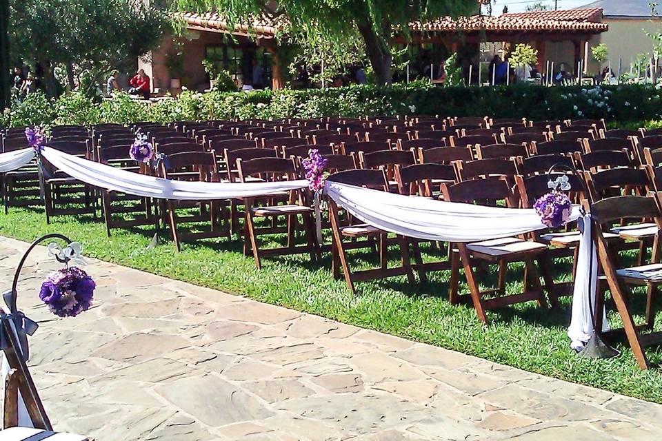 Aisle Florals in Purple