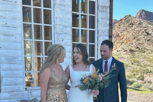 Michelle Sloan Wedding Officiant