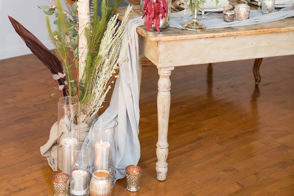 Vintage sweetheart table