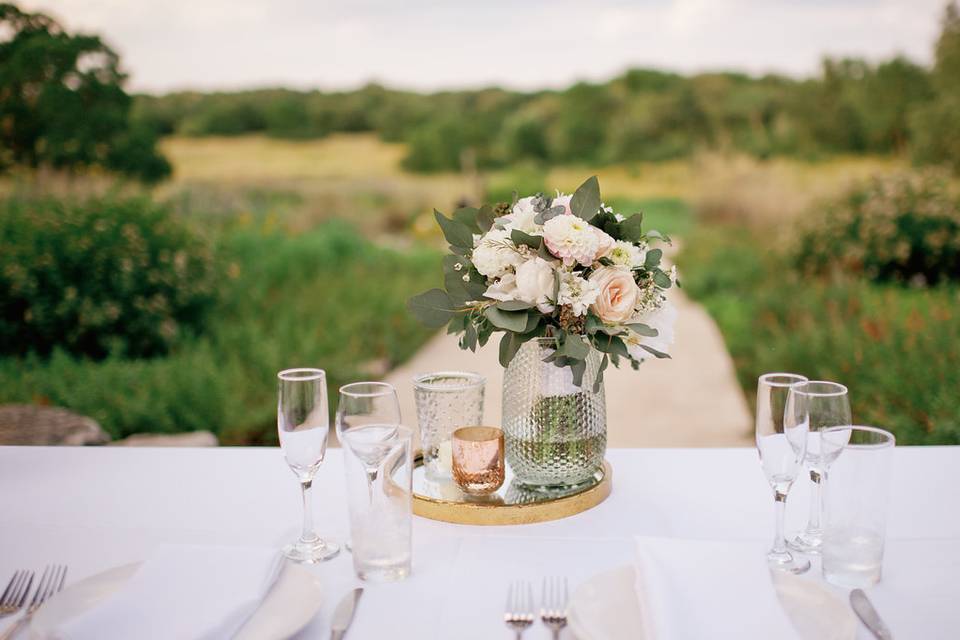 Sweetheart table with a view