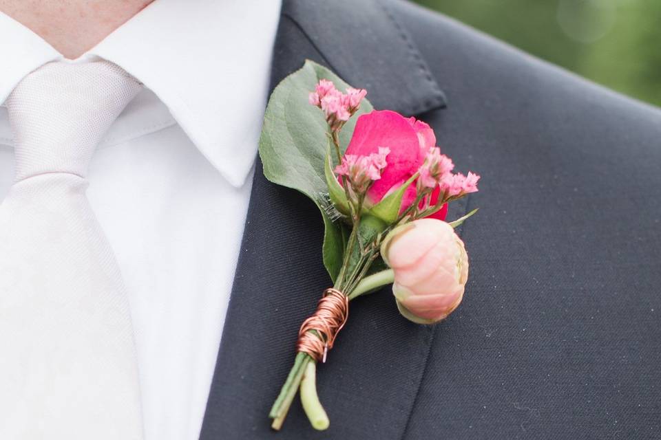 Colorful boutonniere