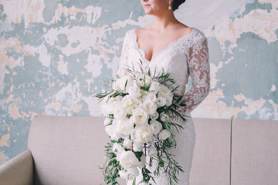 Bride holding her bouquet