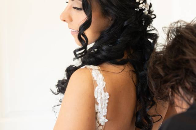 Vonlee bridal clearance hire