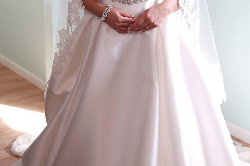 Lace wedding dress