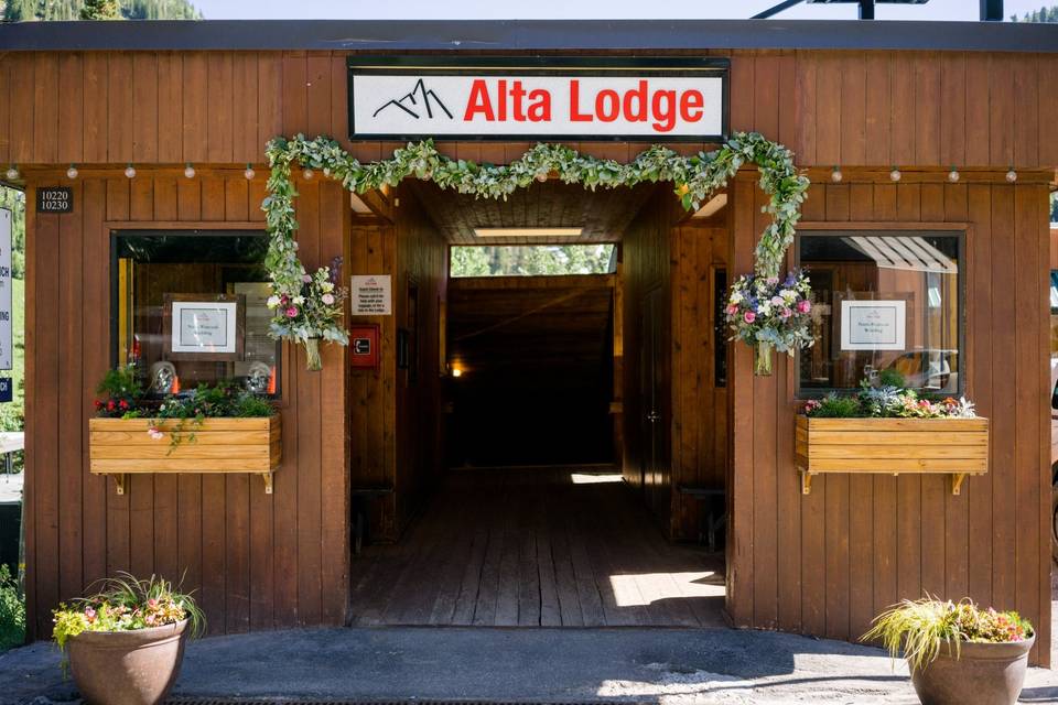 Lodge Entry