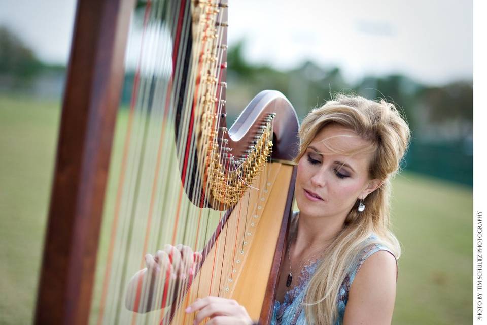 Professional Harpist Jessica Cardwell