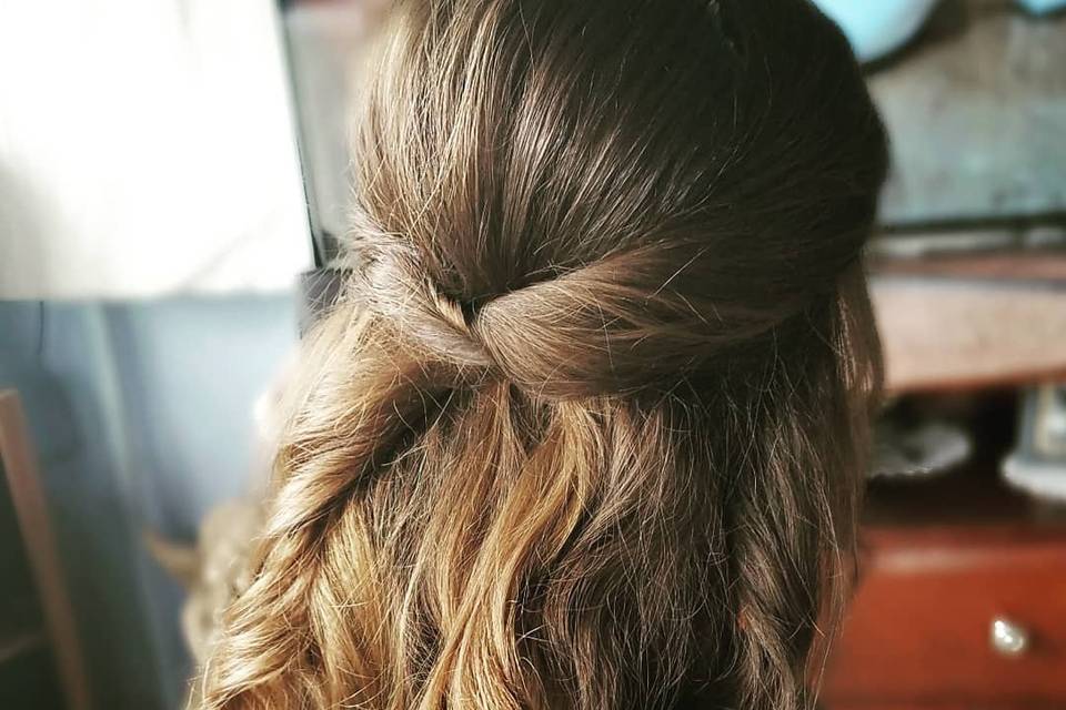 Half Updo