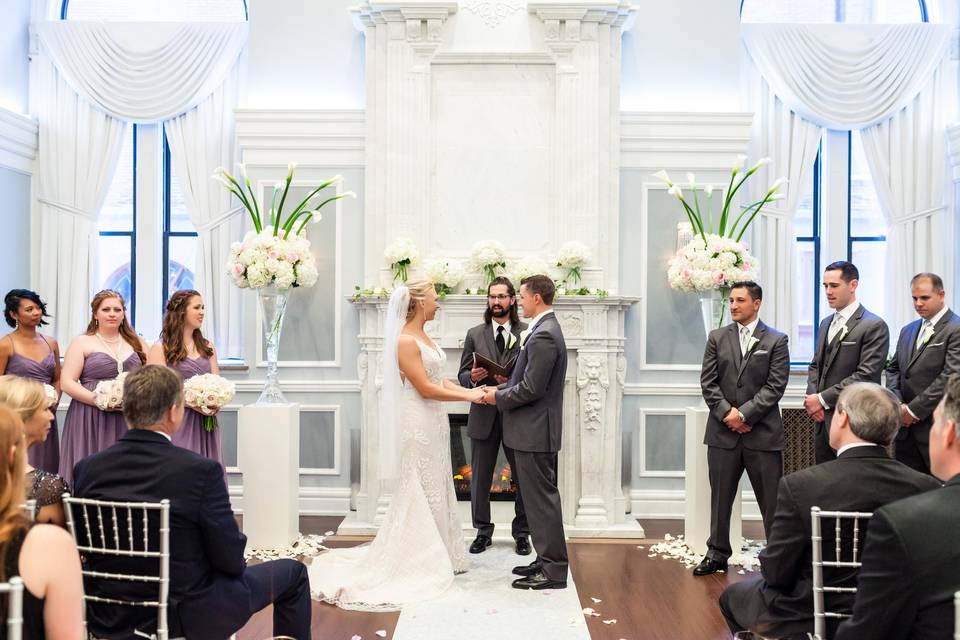 Indoor ceremony | Ashley Gerrity Photography