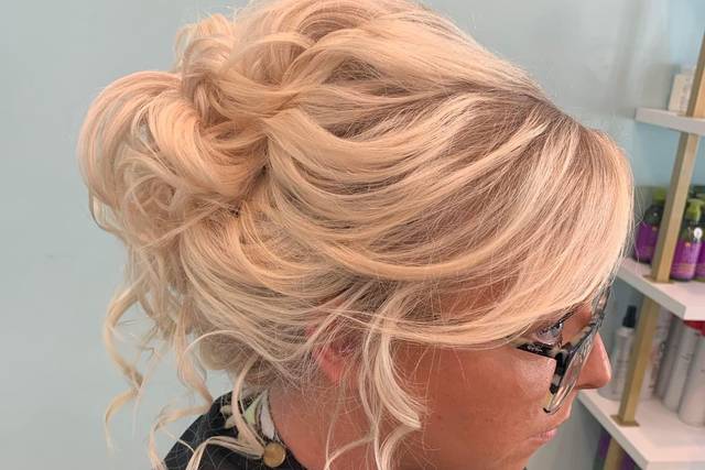 Bridal hair by Lisa Wayman!