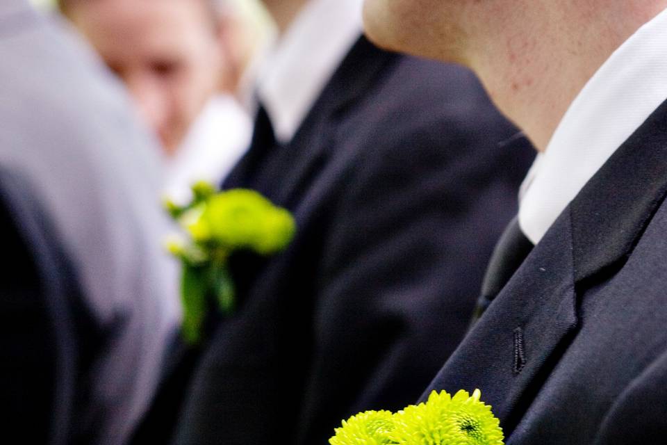 Yellow-green corsage