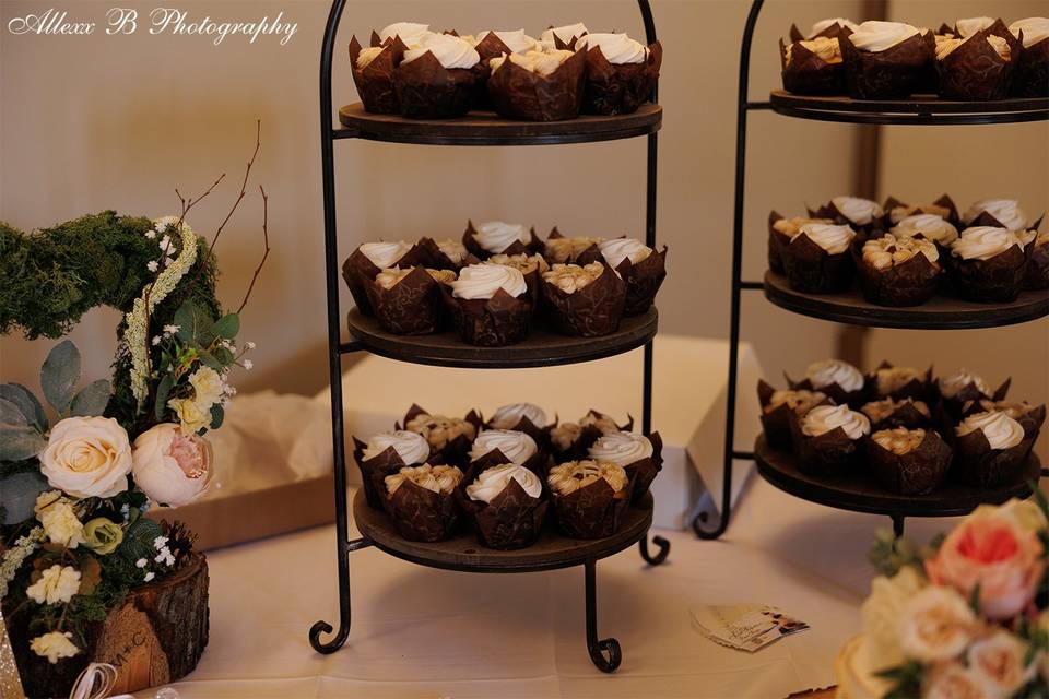 Gourmet-Filled Cupcakes