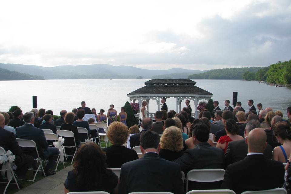 Wedding by the beach