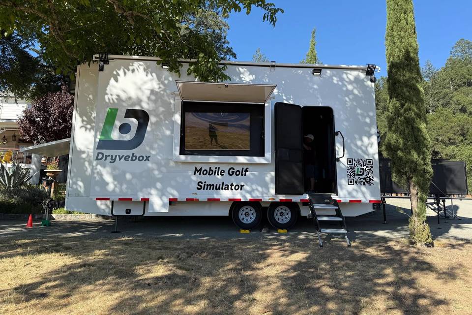 Dryvebox Napa Valley Premium Mobile Golf Experience