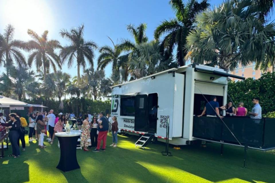 Dryvebox Napa Valley Premium Mobile Golf Experience
