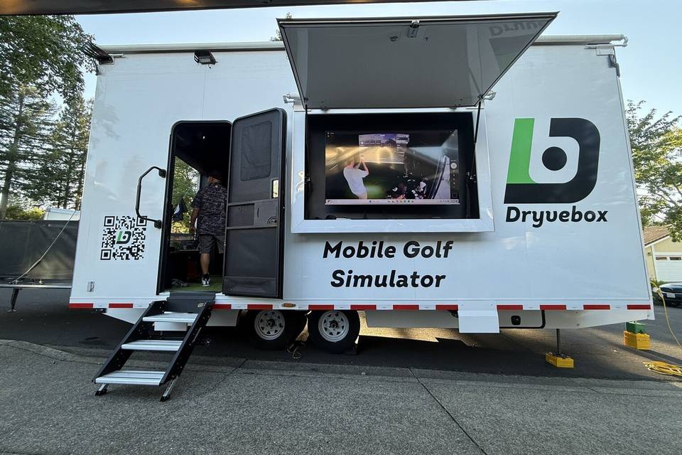 Dryvebox Napa Valley Premium Mobile Golf Experience