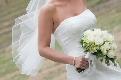 Vonlee hotsell bridal hire