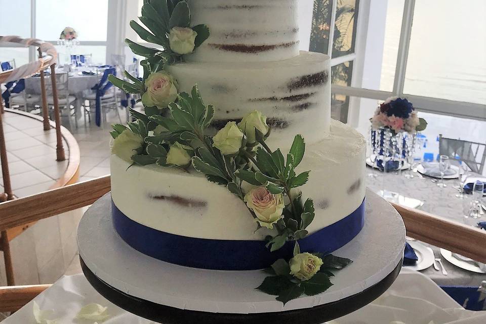 Semi-naked cake