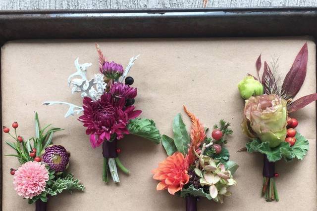 Autumnal boutonnieres, October 2017, Fishtown, Philadelphia