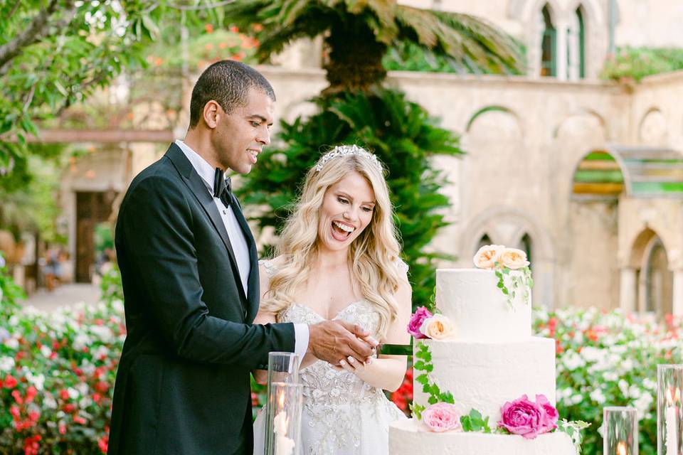 Cutting of the wedding cake