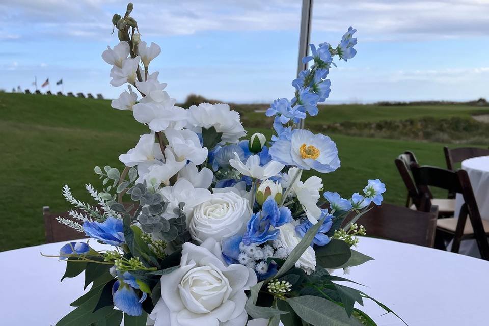 Garland wreath center piece