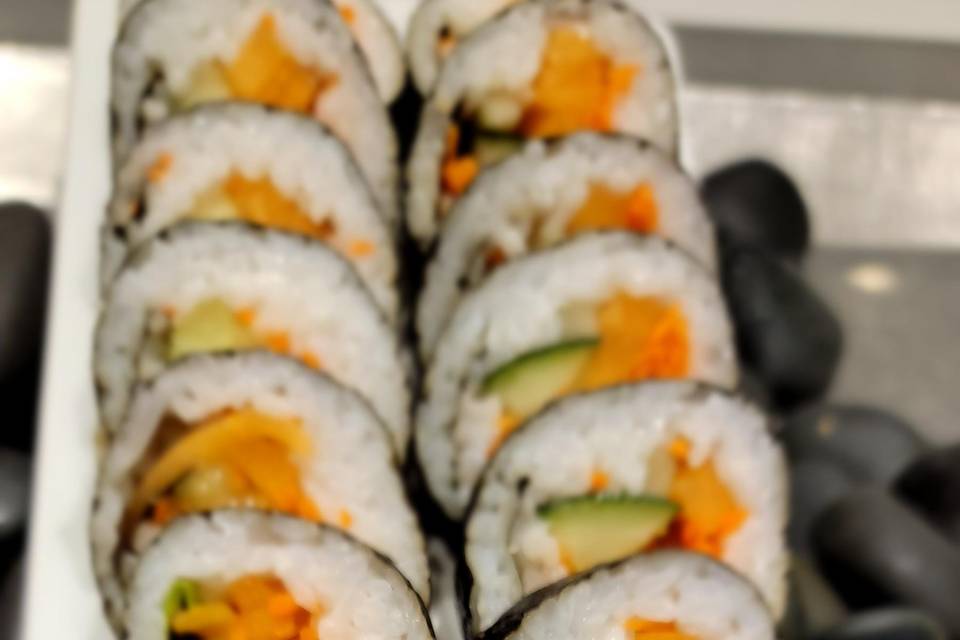 Fresh vegetable sushi roll