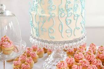 Modern blue icing designs