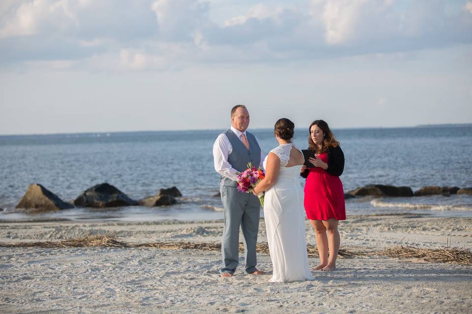 Stephanie & John, September 2015, Tybee Island. Photo by It's Megan Jones.