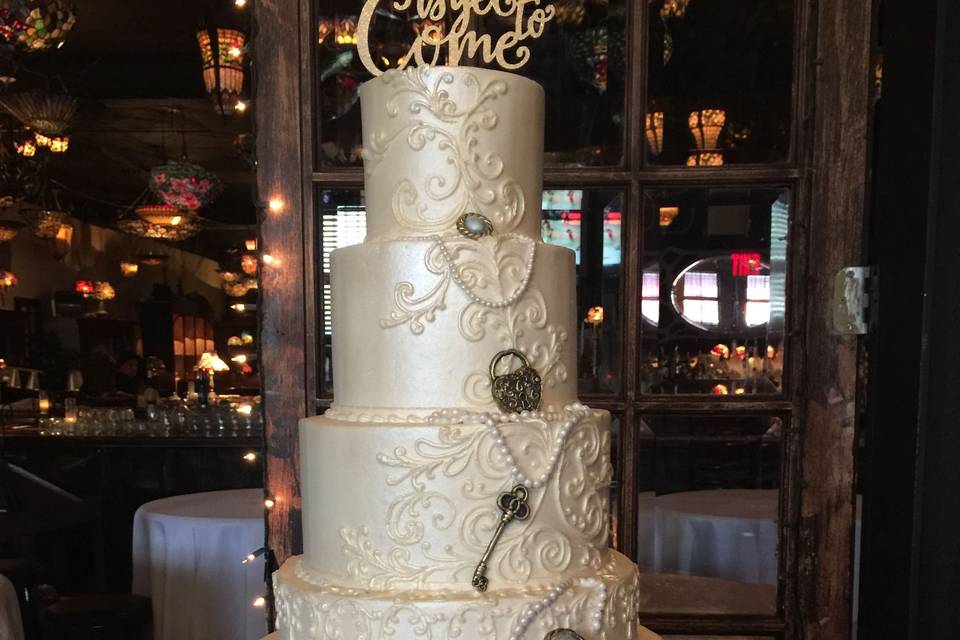 The Village Bakery - Wedding Cake - Houston, TX - WeddingWire