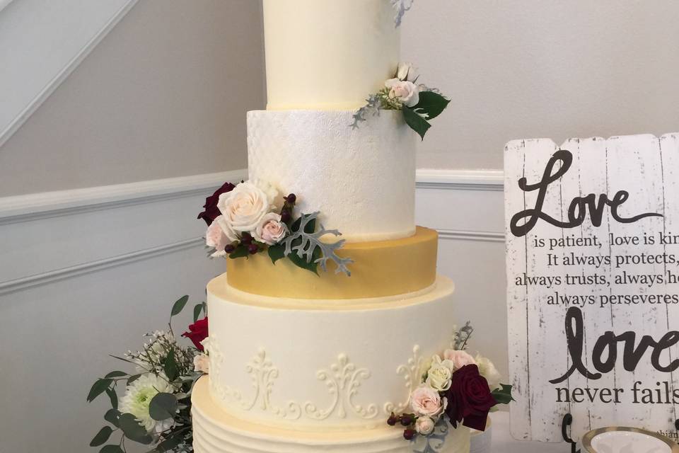 The Village Bakery - Wedding Cake - Houston, TX - WeddingWire