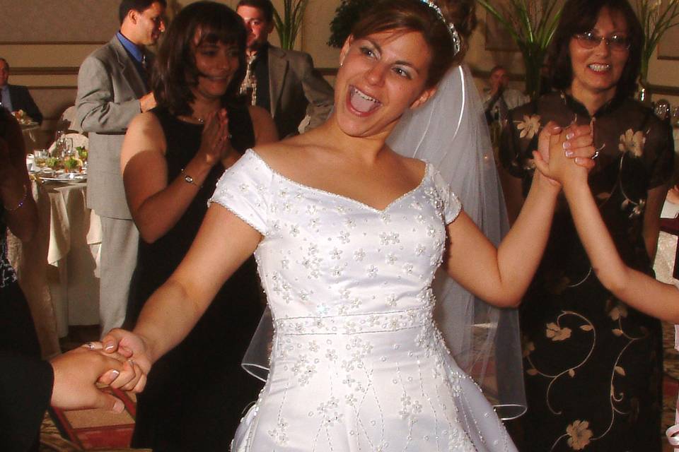The dancing bride